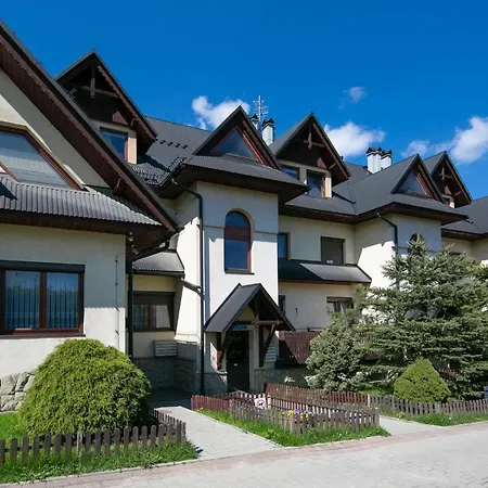 Апартаменты Apartament Z Ogrodem