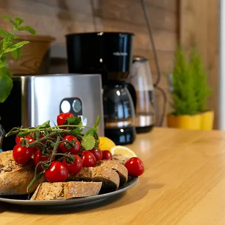 Apartament Z Ogrodem *