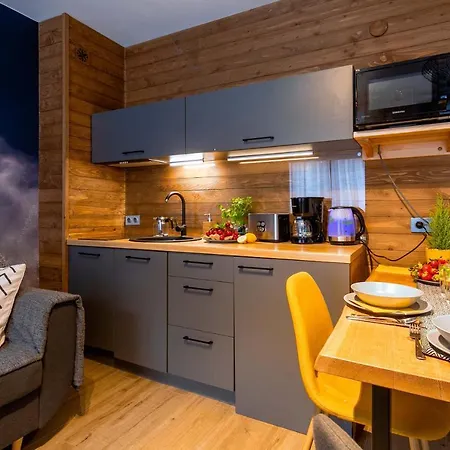 Apartament Z Ogrodem Διαμέρισμα *