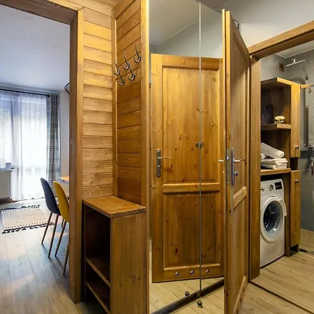 Apartament Z Ogrodem Διαμέρισμα *